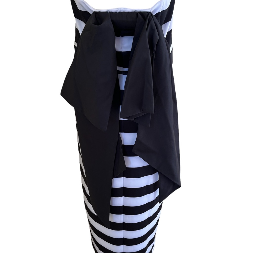 Eloquii Black and White Printed Stripe Knit Midi Dress with Bow Back Detail 14 - Picture 7 of 11